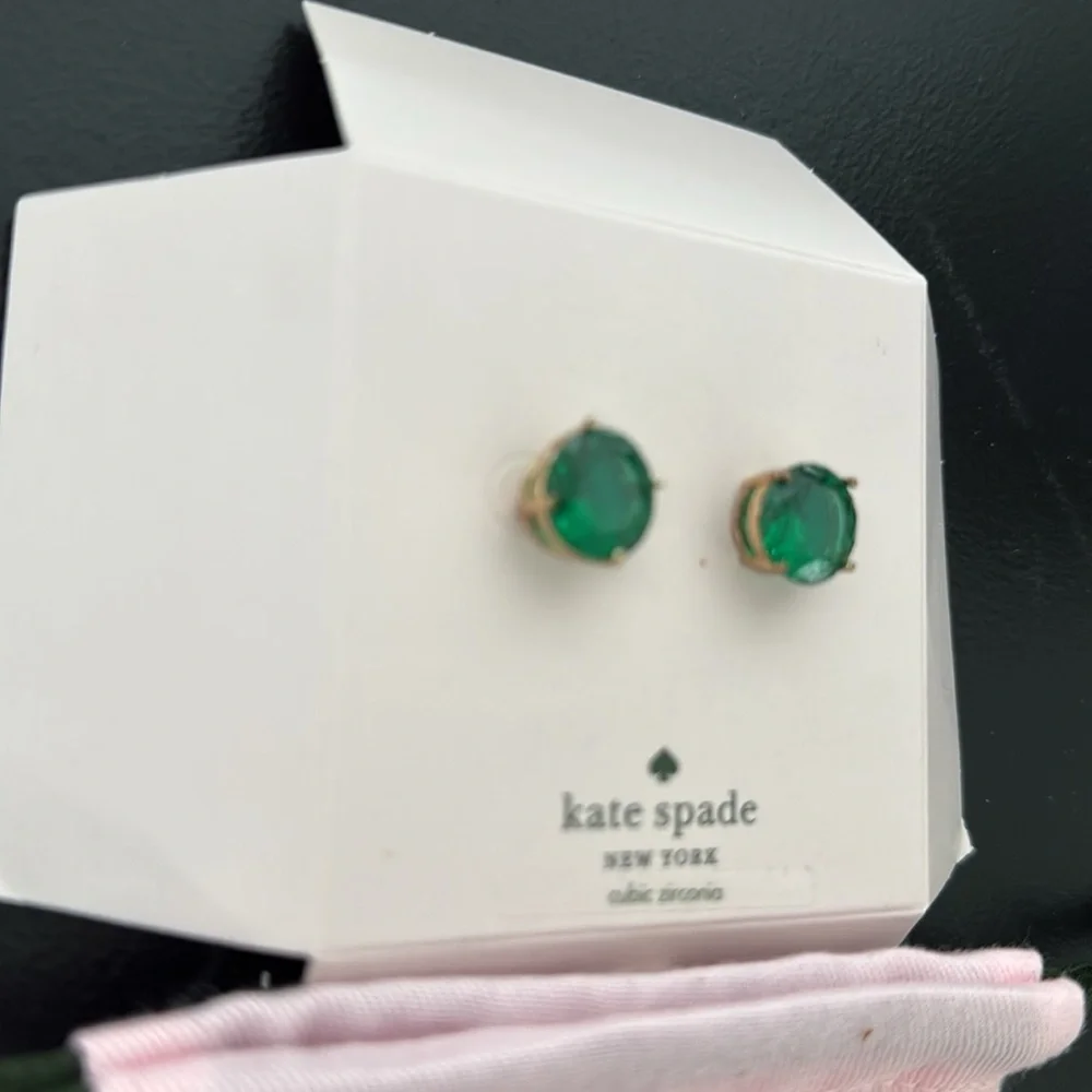 kate spade new york
Square Stud Earrings Beryl Green - Picture 2 of 4